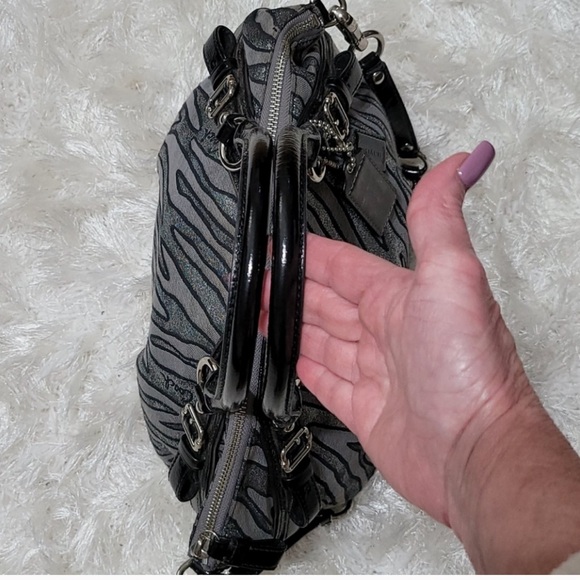 😍Coach Limited Edition Madison Sophia Lurex
Zebra handbag & matching wallet🤍 - Picture 7 of 11